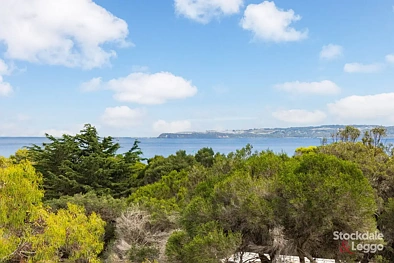 Ventnor 3房  Coastal Calm, Rural Backdrop and Water Views