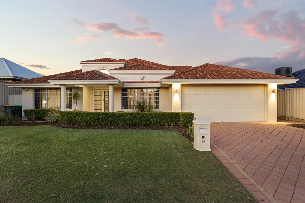 26 Silver Sands Drive, Iluka, WA 6028