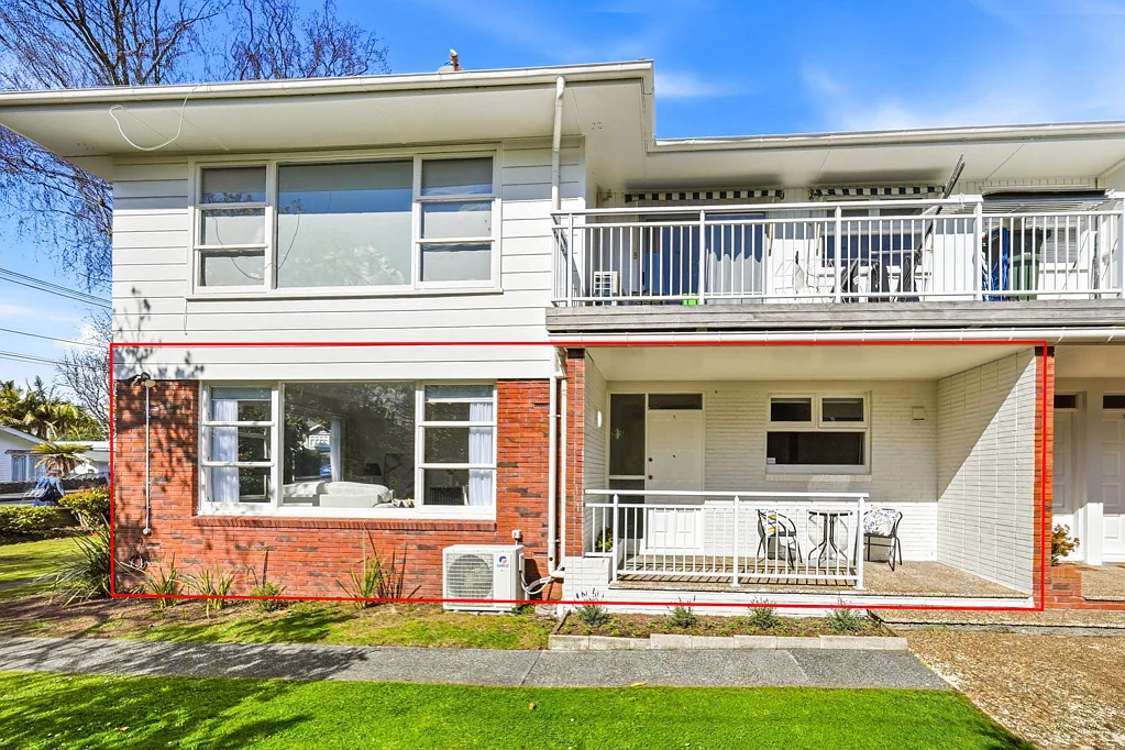 Epsom 2房 砖+weatherboard结构住宅，黄金地段，坐拥双文法校网，舒适宁静！ Unbeatable Location - DGZ - Brick & Weatherboard!