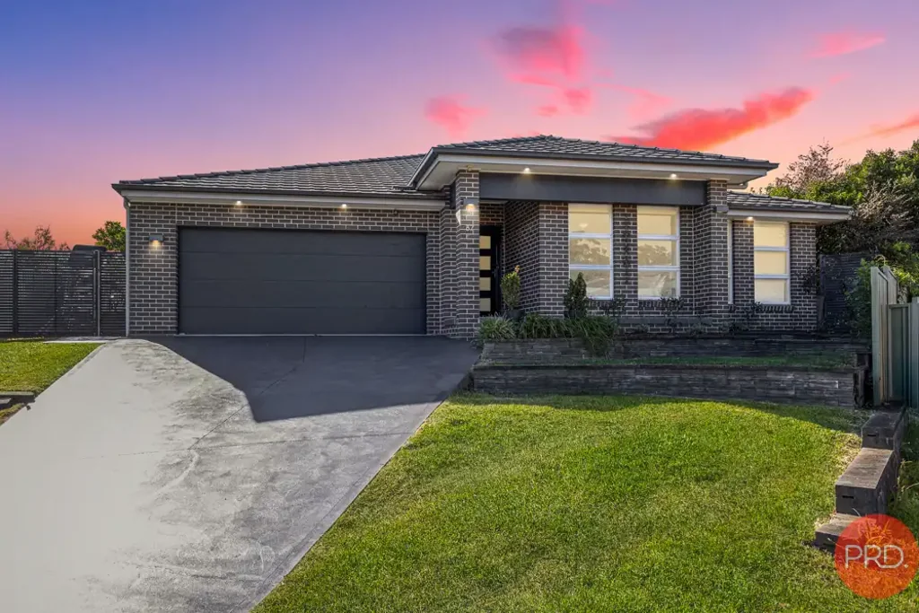 37 Hinchinbrook Close, Ashtonfield, NSW 2323