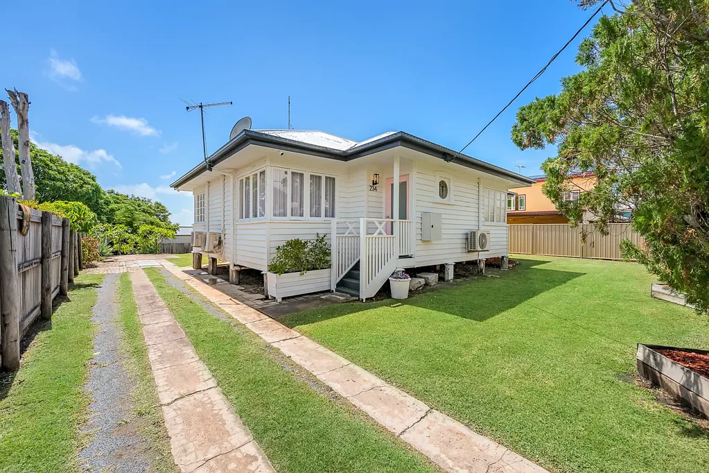234 Auckland Street, South Gladstone, QLD 4680