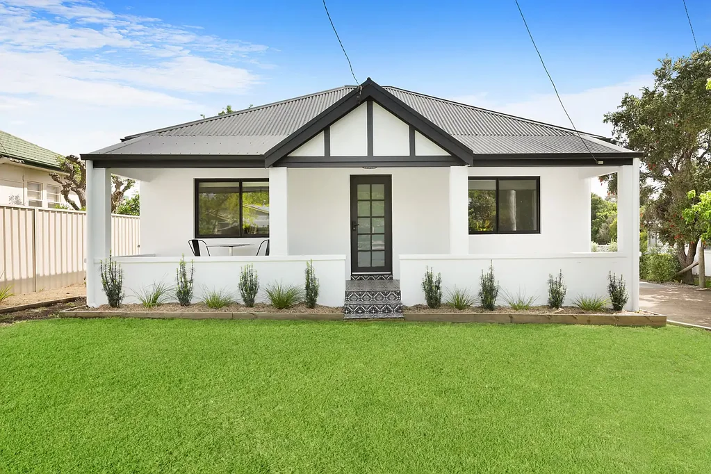 Stunning, Furnished, Centrally Located 3 Bedroom
