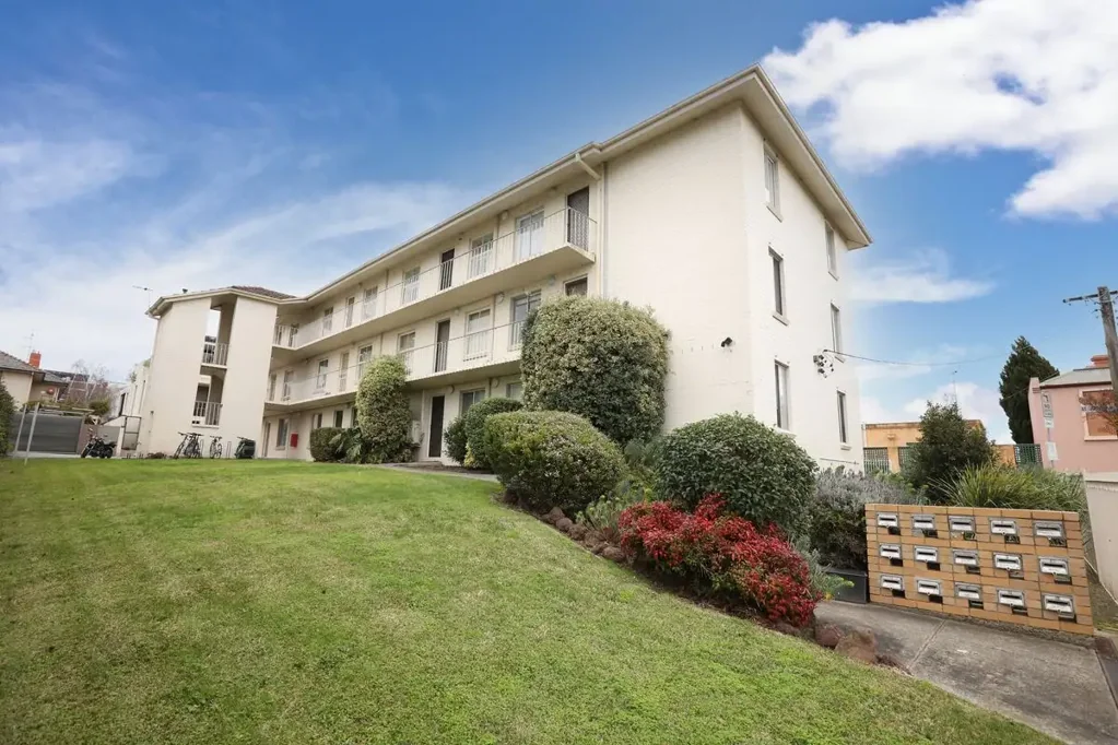 FANTASTIC LOCATION -