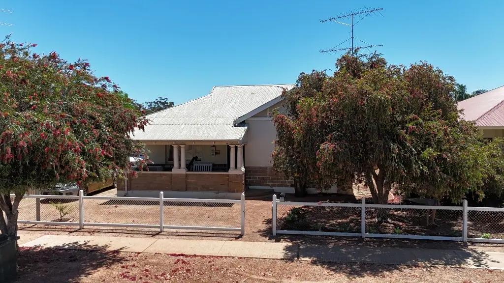 19 Jennaberring Road, Quairading, WA 6383
