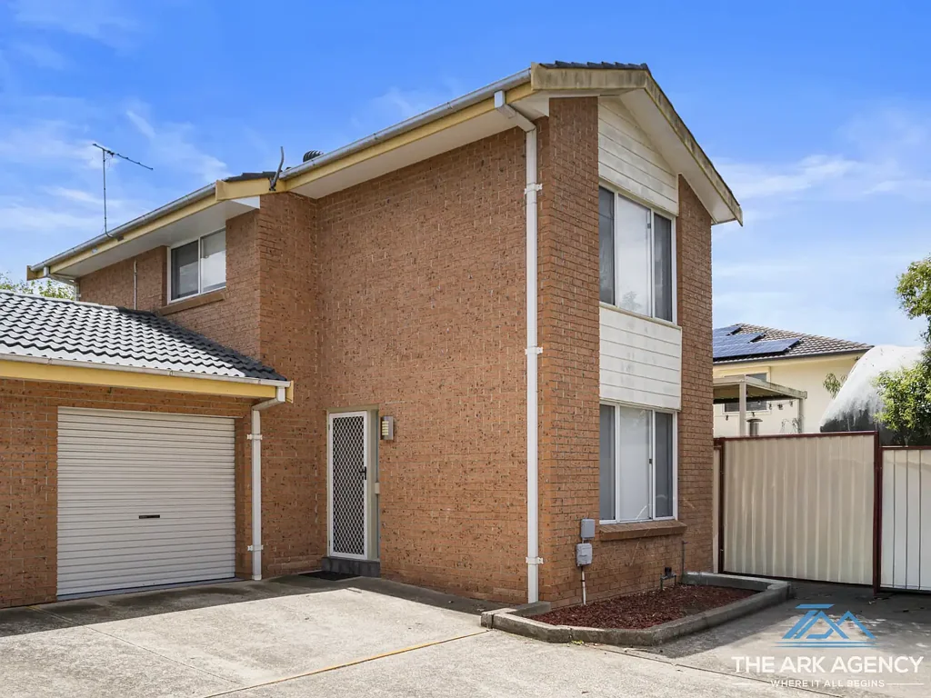 Great Townhouse in Lurnea