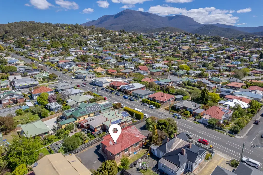 2/67 Giblin Street, Lenah Valley, TAS 7008