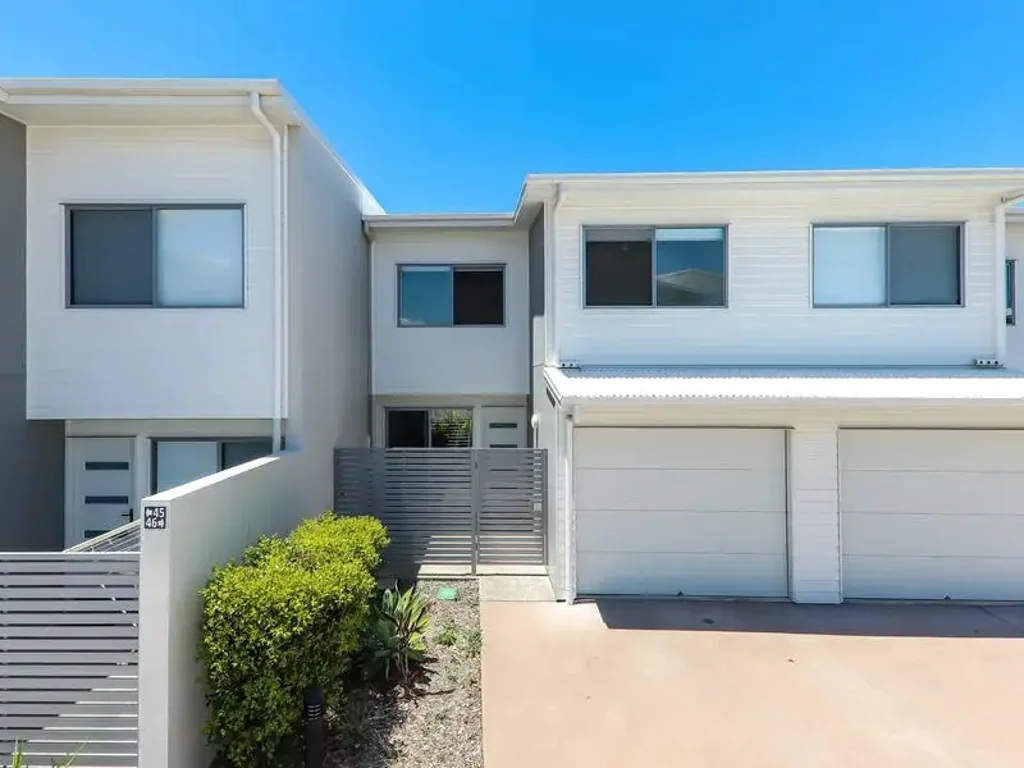 Townhouse Living in the Heart of Mountain Creek!