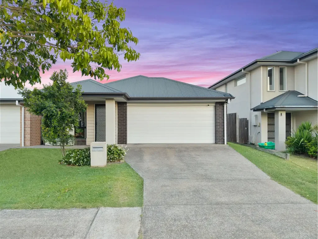 Ripley 4chambre Low-Maintenance Comfort with Contemporary Style