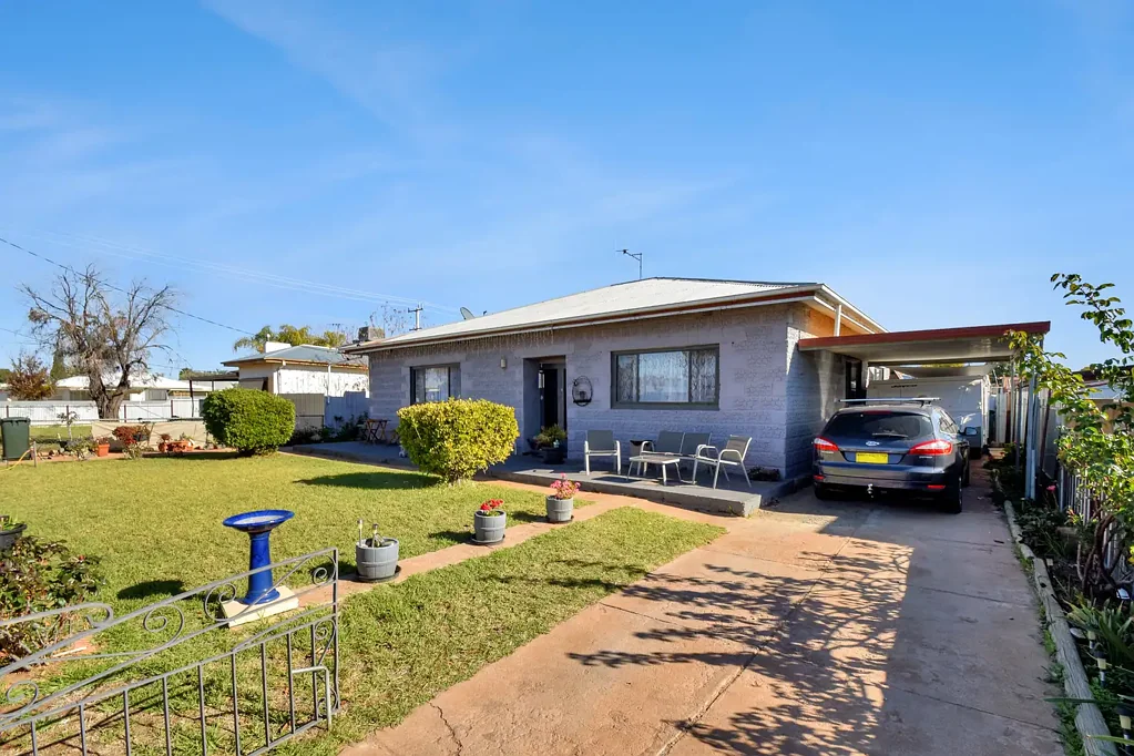 Broken Hill 3ਬੈੱਡਰੂਮ SOLID FAMILY HOME
