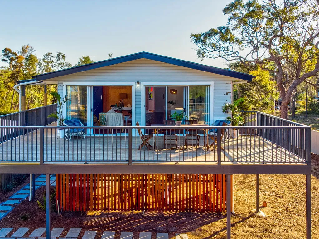 8 Bay Drive, Russell Island, QLD 4184
