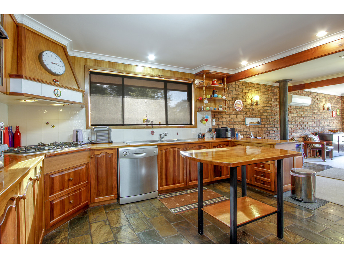 26 HAMPTON CT, LONGFORD VIC 3851, 0部屋, 0バスルーム, House