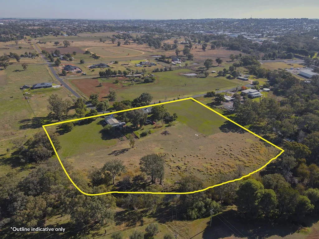 Parkes 5房  Lifestyle & Creek Frontage Close to Town