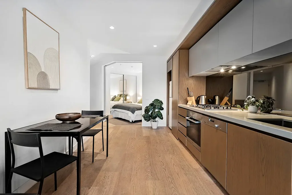 Abbotsford 1 Bedroom Great First Home - Invest or Occupy - Up to 8% return