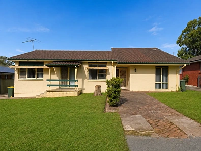3 Palmer Street, Ingleburn, NSW 2565, 4 slaapkamers, 3 badkamers, House