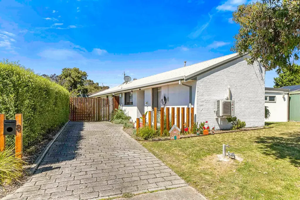 8 Libella Court, Carrum Downs, VIC 3201