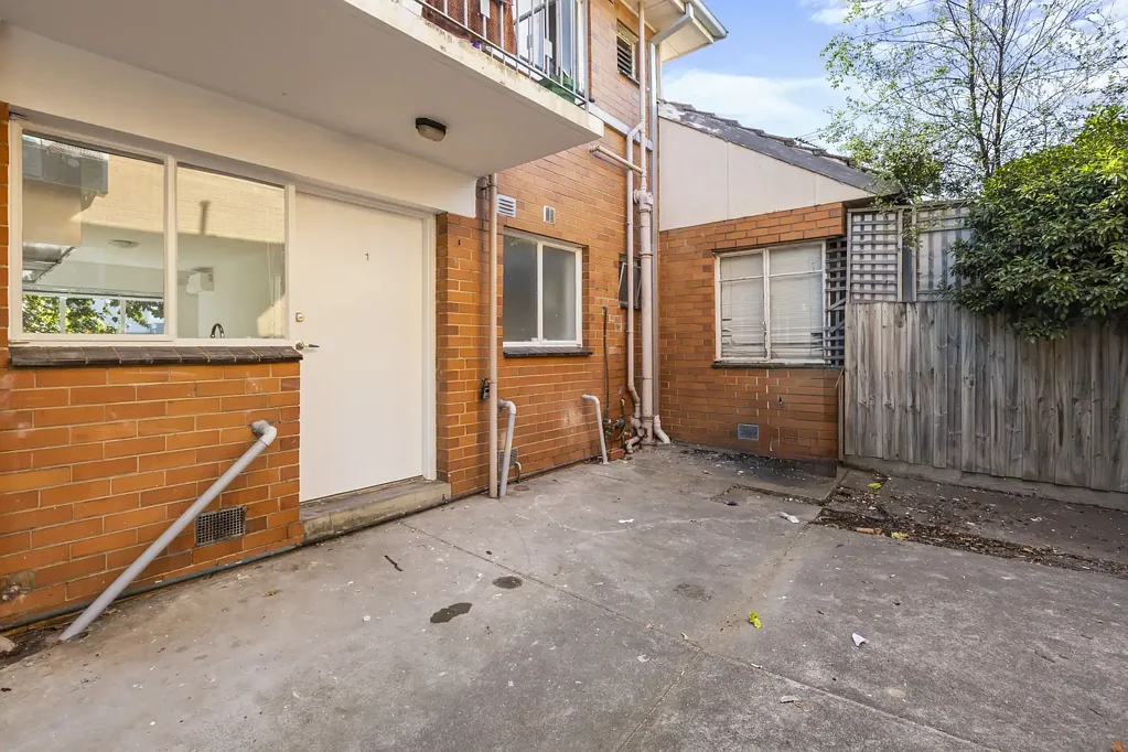 A Comfortable, Easy-Living Home in a Peaceful Pascoe Vale Pocket