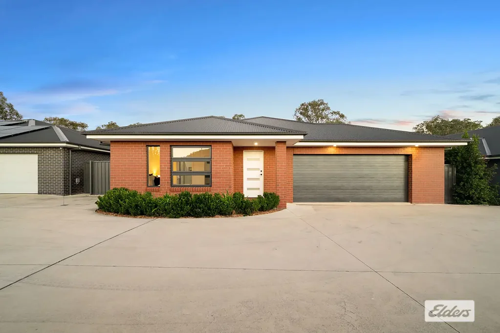 2/99 Stanton Drive, Thurgoona, NSW 2640