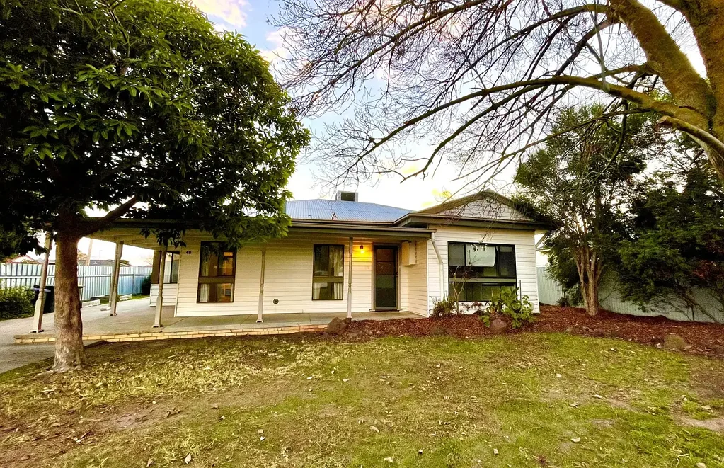 48 Bennett Road, Horsham, VIC 3400