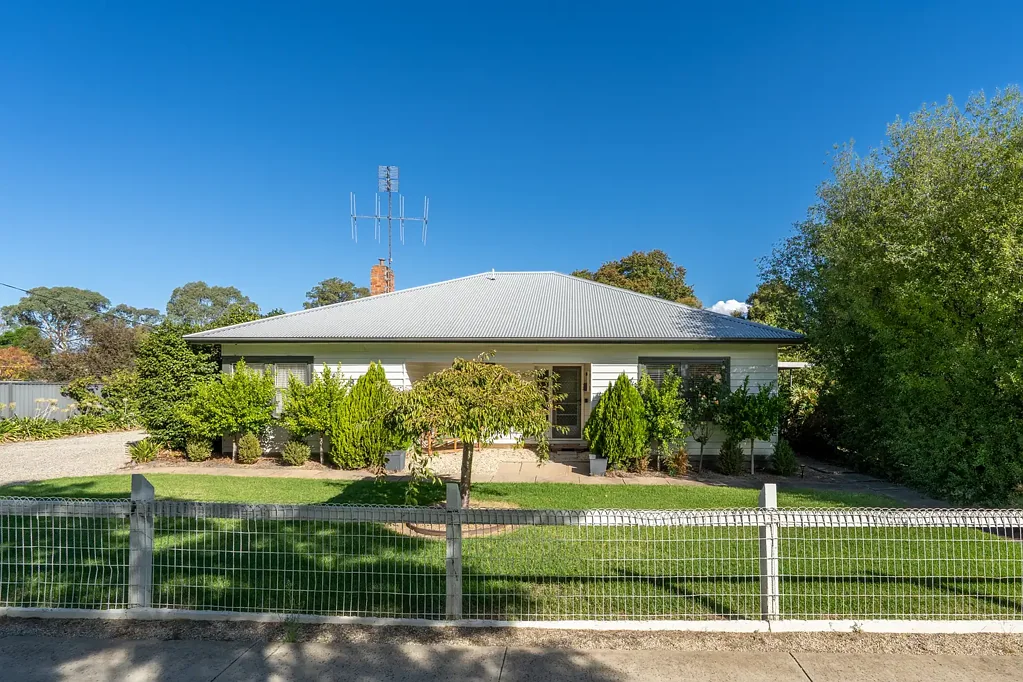 Euroa 4침실 Bright Beginnings in a Beautiful Setting