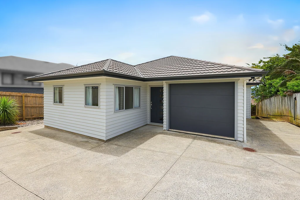 218a Sturges Road, Henderson, Waitakere City, Auckland