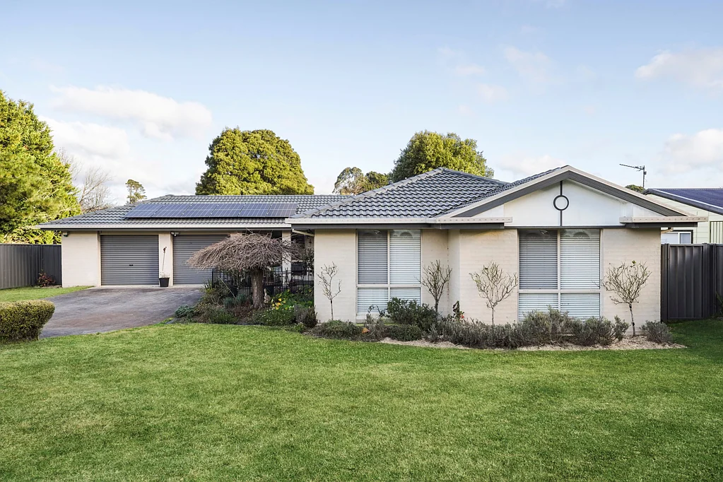 61 High Street, Robertson, NSW 2577