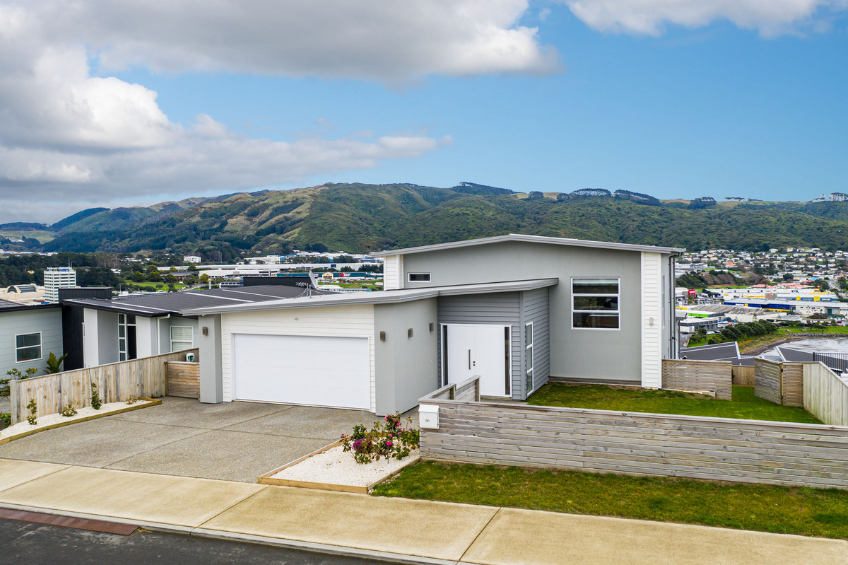 80 John Burke Drive, Aotea, Porirua, 4 phòng ngủ, 0 phòng tắm