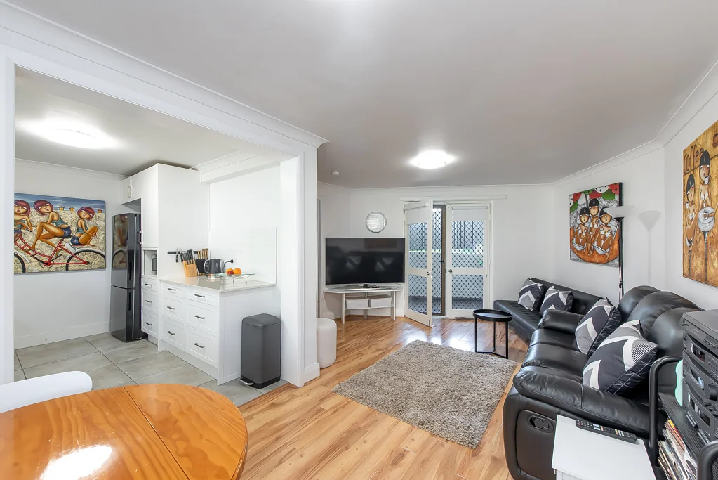 11/43 Kinsella Street, Joondanna, WA 6060