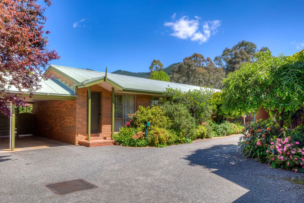 2/16 Park Street, Bright, VIC 3741