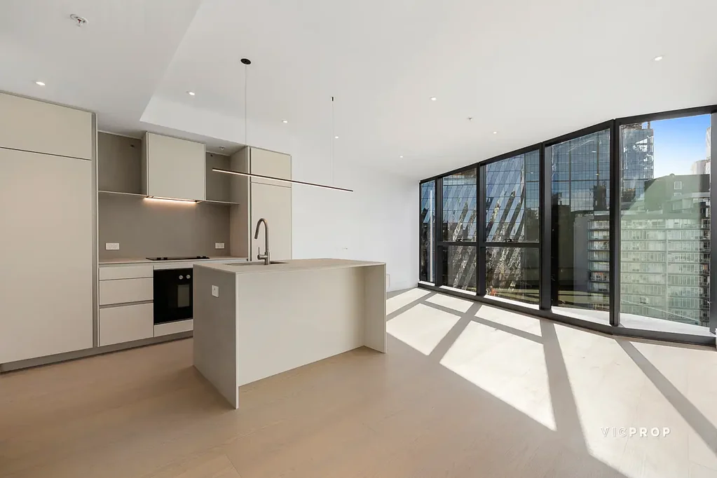 RIVERSIDE PRESTIGE – WHERE LUXURY MEETS LIFESTYLE
