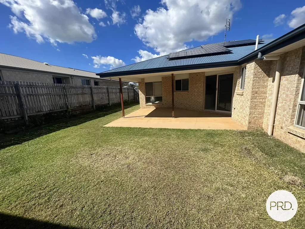 4 BEDROOM HOME PLUS A SHED