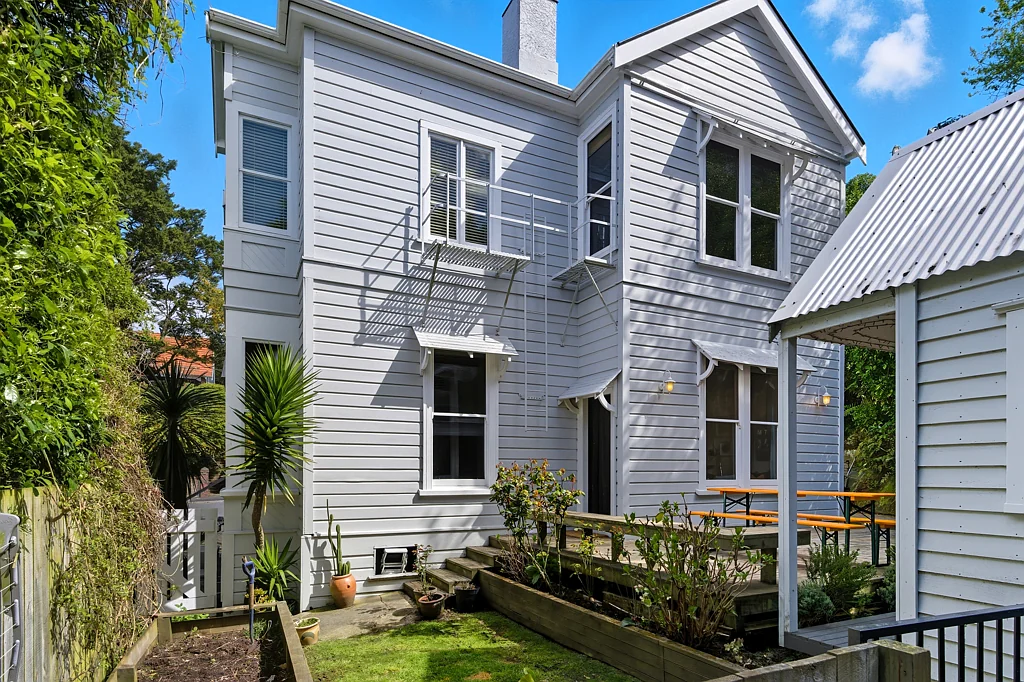 Roslyn 3Zimmer Style, substance and space in Roslyn