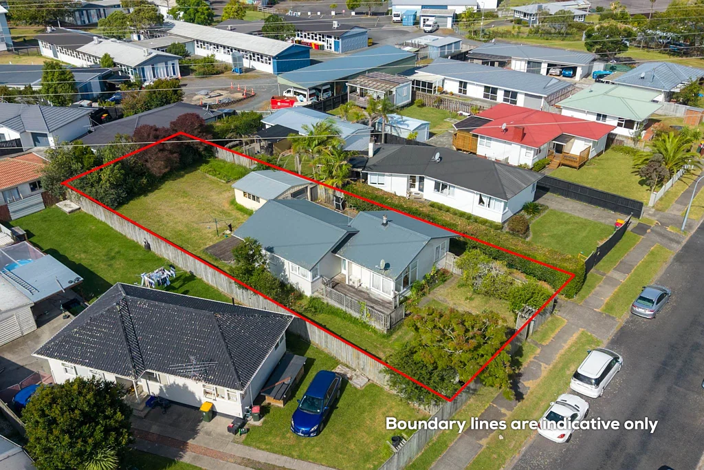 Pakuranga 3 Bedroom Space, Sun & Superb Motorway Convenience