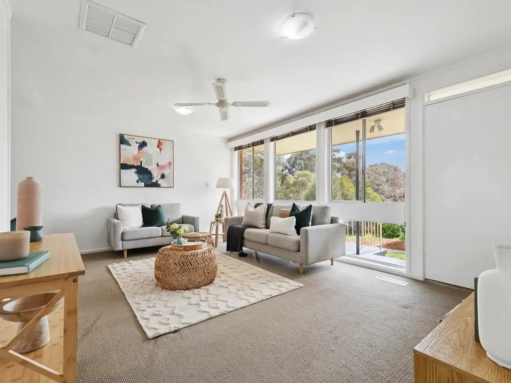 Holder 3房  Charming home is blue chip location