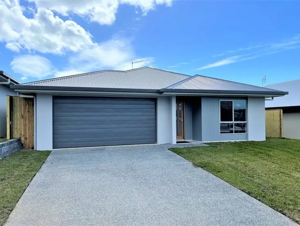 14 Fender Circuit, Trinity Beach, QLD 4879