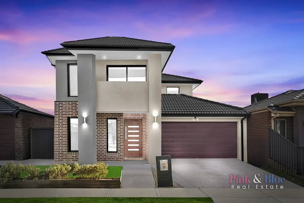 Rockbank 5Phòng ngủ Double-Storey Family Luxury with Two Master Suites in Rockbank