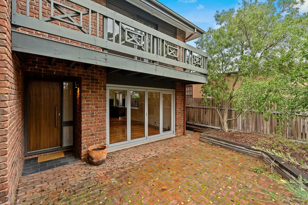 Modern Living in the Heart of Kensington