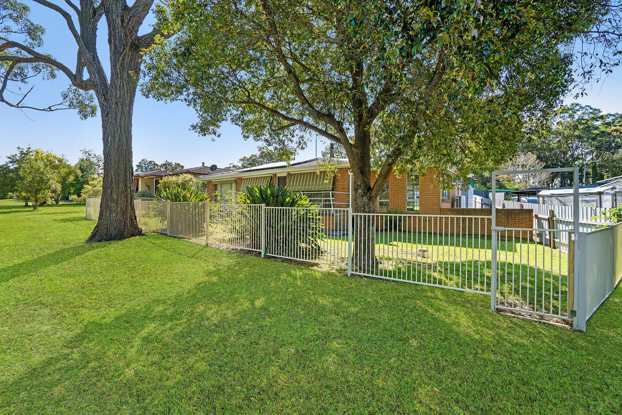 13 BUCKINGHAM CL, THORNTON NSW 2322, 0 habitaciones, 0 baños, House