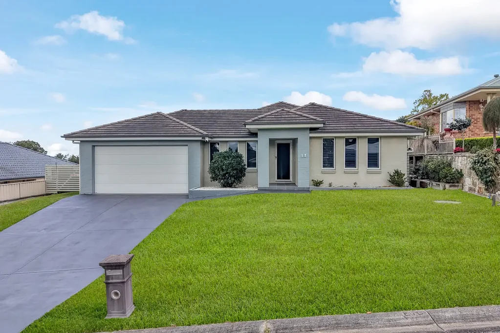 Bolwarra Heights 4 Slaapkamer ELEVATED FAMILY LIVING!