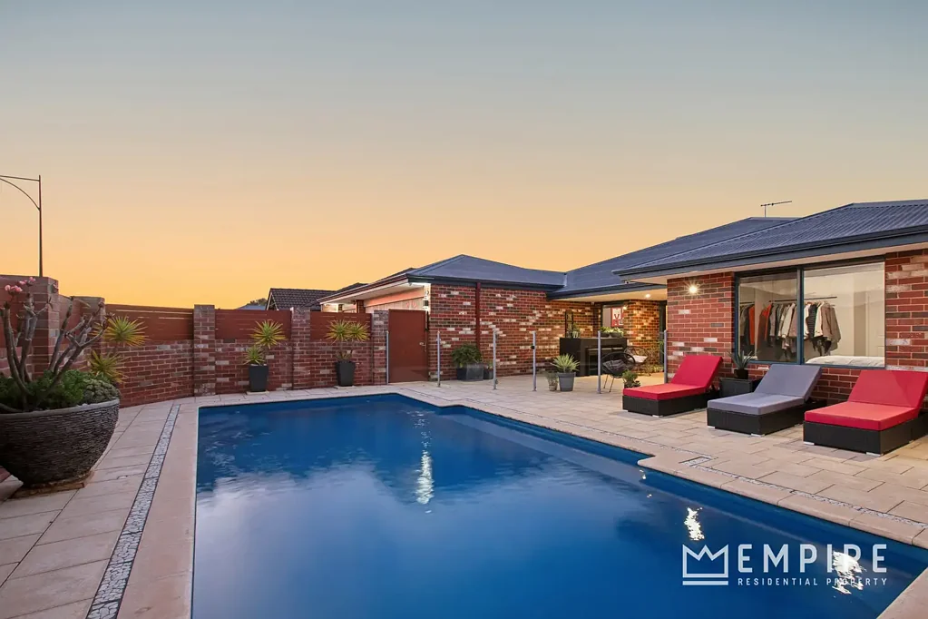 19 Warrego Street, Hammond Park, WA 6164