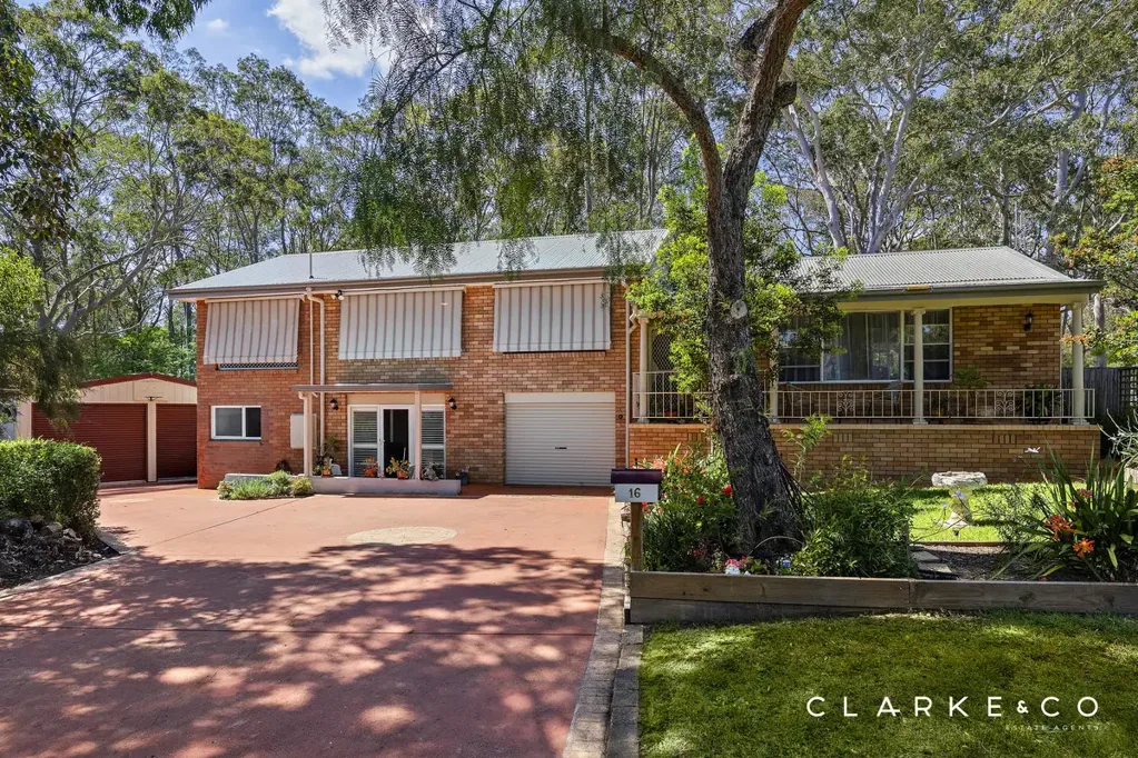 East Maitland 6Zimmer DUAL LIVING POTENTIAL WITH A HUGE SHED & RESERVE OUTLOOK!