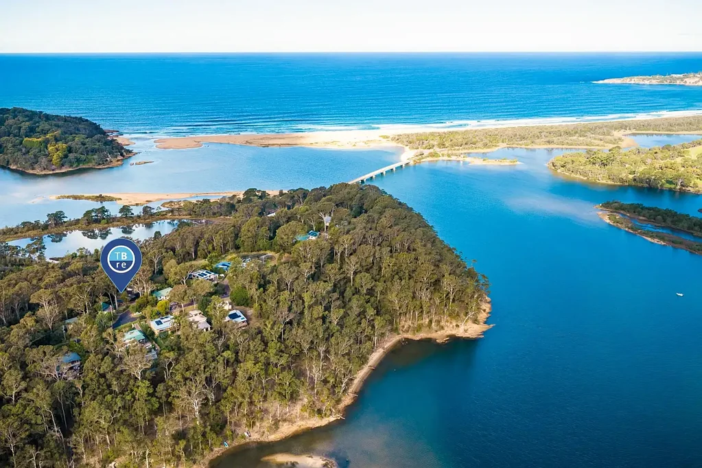 Tathra 3部屋 LEAFY COASTAL RETREAT WITH OCEAN & INLET VIEWS