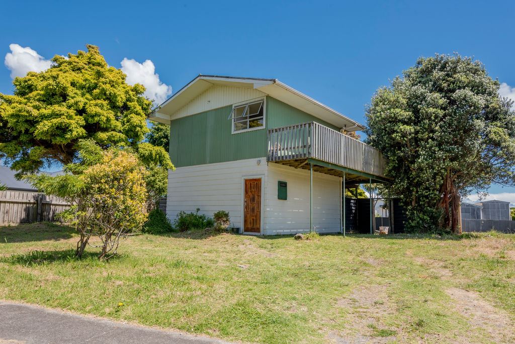 20 Eruini Street, Waikanae Beach, Kapiti Coast, 2 Kuwarto, 1 Banyo