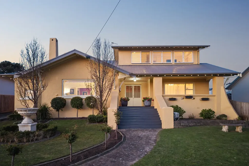 Warrnambool 6कमरा Elegant Family Living with Exceptional Space
