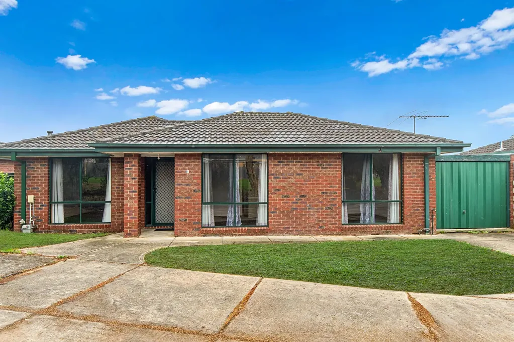 2/18 Monze Drive, Langwarrin, VIC 3910