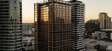 政府重磅补贴房源入市！布里斯班27层顶奢长租公寓今日落成，周租低至480刀