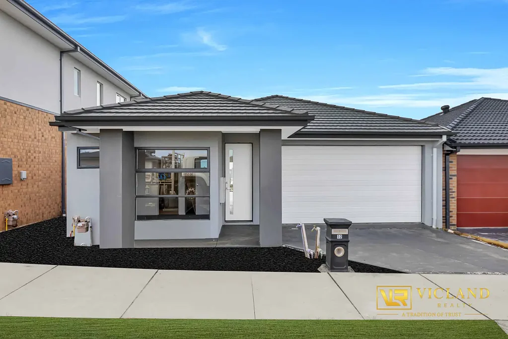 Brand New Family Home ! 1 Week rent free !!