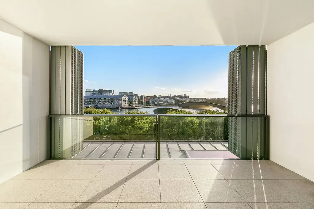 Luxury Waterfront Residence | Unfurnished