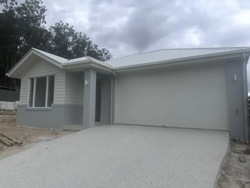 39 Brooklyn Circuit, Spring Mountain, QLD 4300