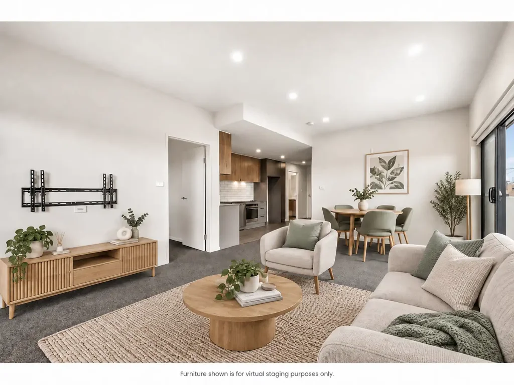 CITY VIEWS, ROOFTOP ENTERTAINING AND CENTRAL CONVENIENCE