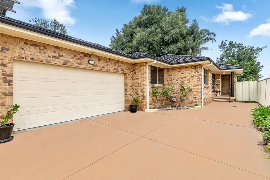 East Gosford 3房  Boutique Villa in Prestigious Caroline Bay
